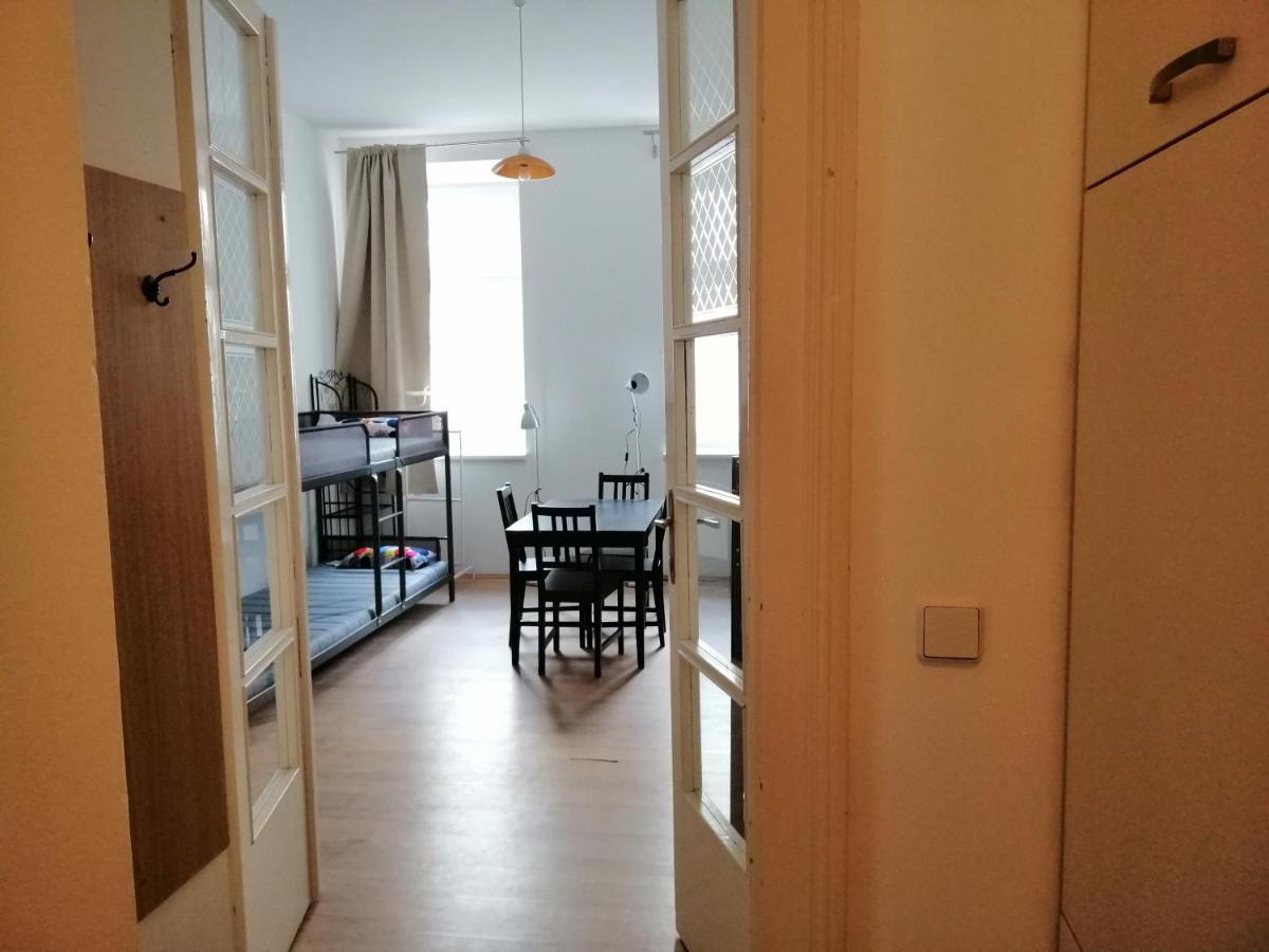 Apms Rooms Wina Bagian luar foto